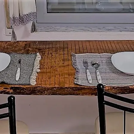 Lakeside Serenity - Desaret Apartment Pogradec