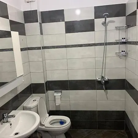 Lakeside Serenity - Desaret Apartment Pogradec